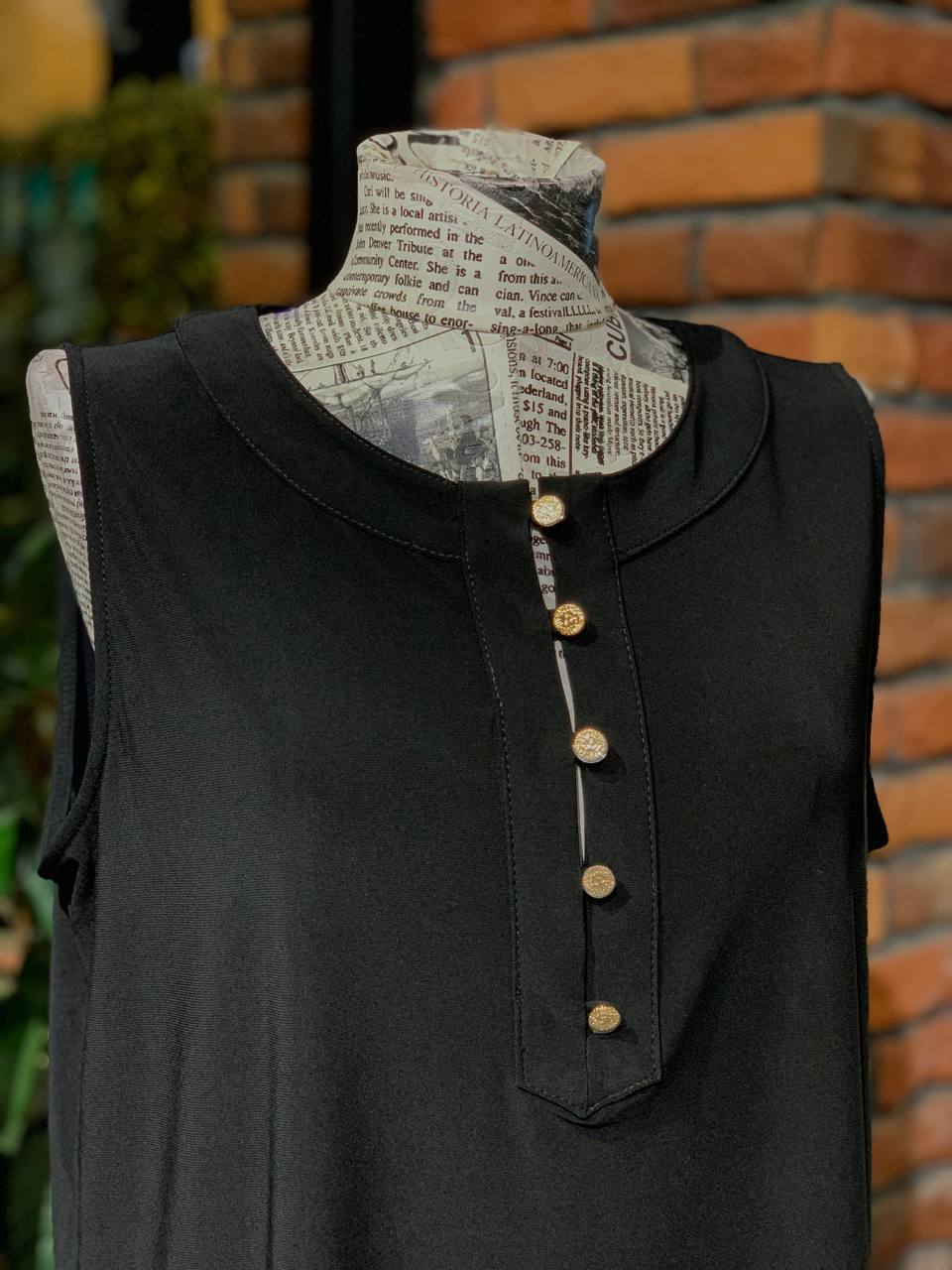 Anne Klein top size medium