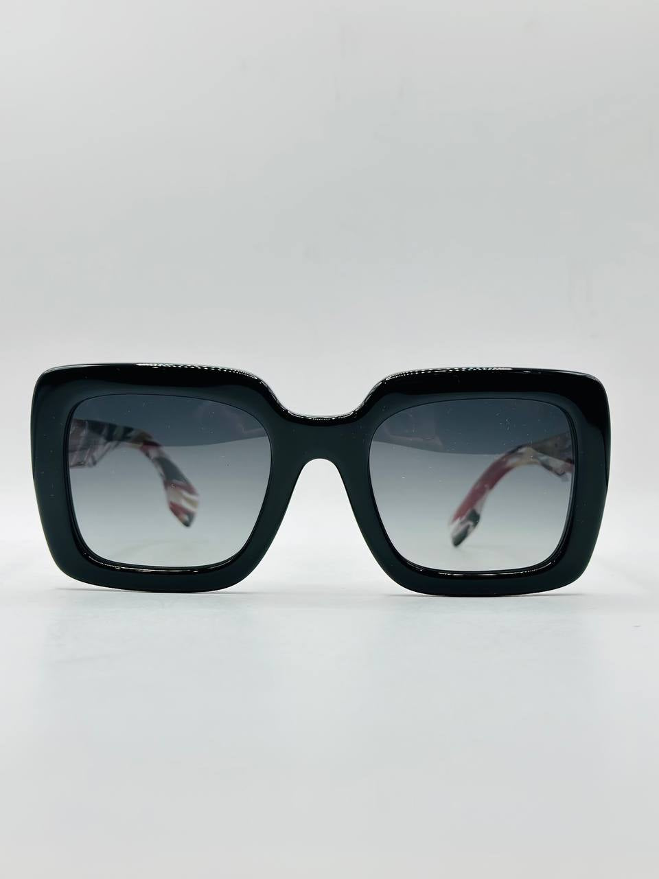 Burberry sunglass