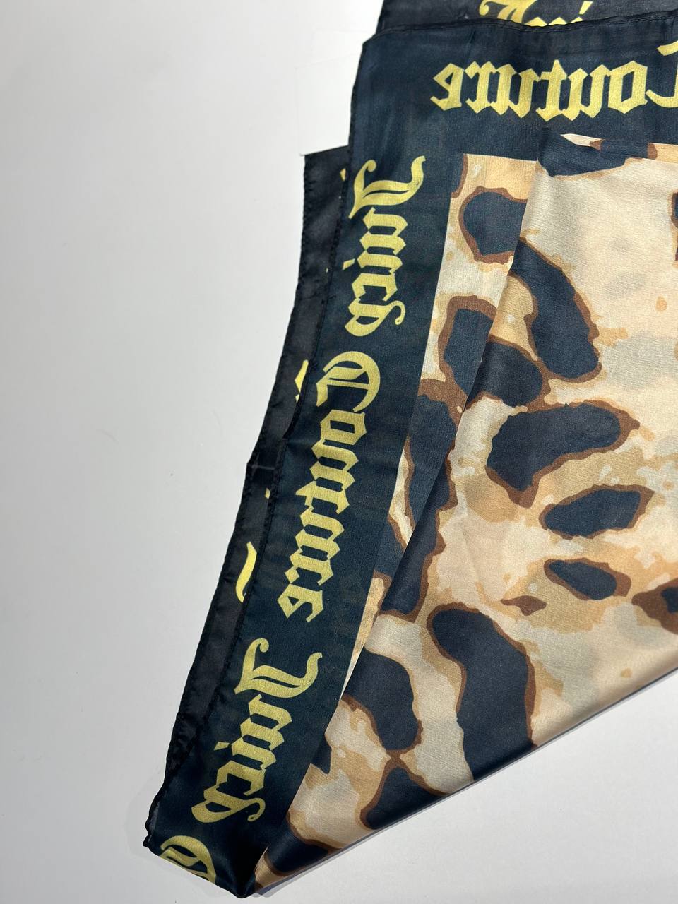 Juicy couture scarf