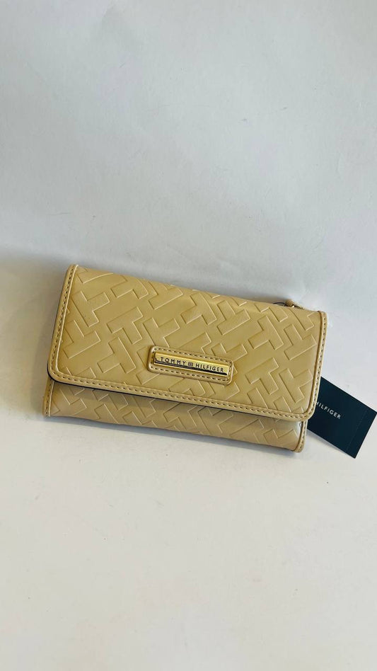 tommy hilfiger wallet