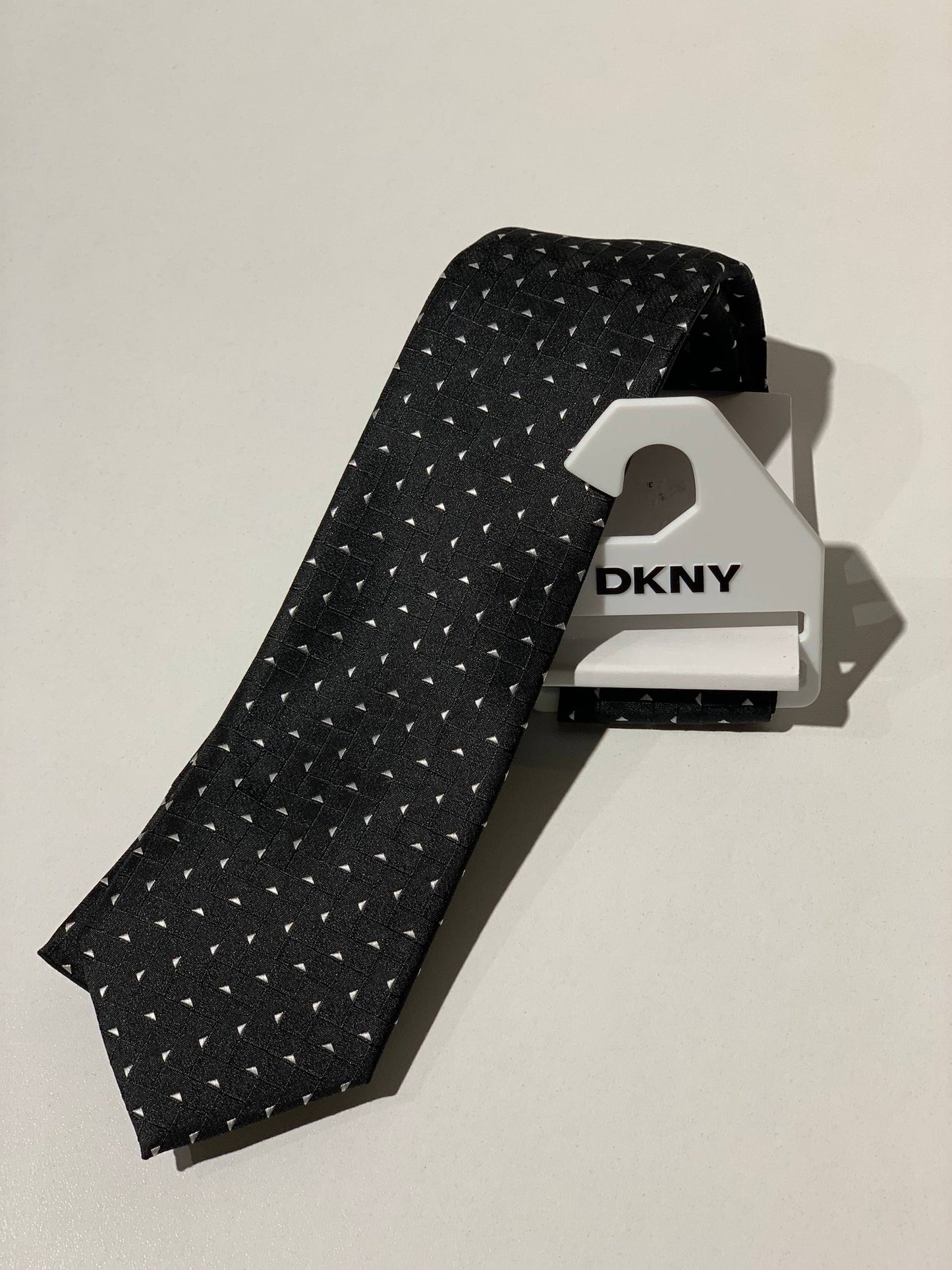 Dkny tie