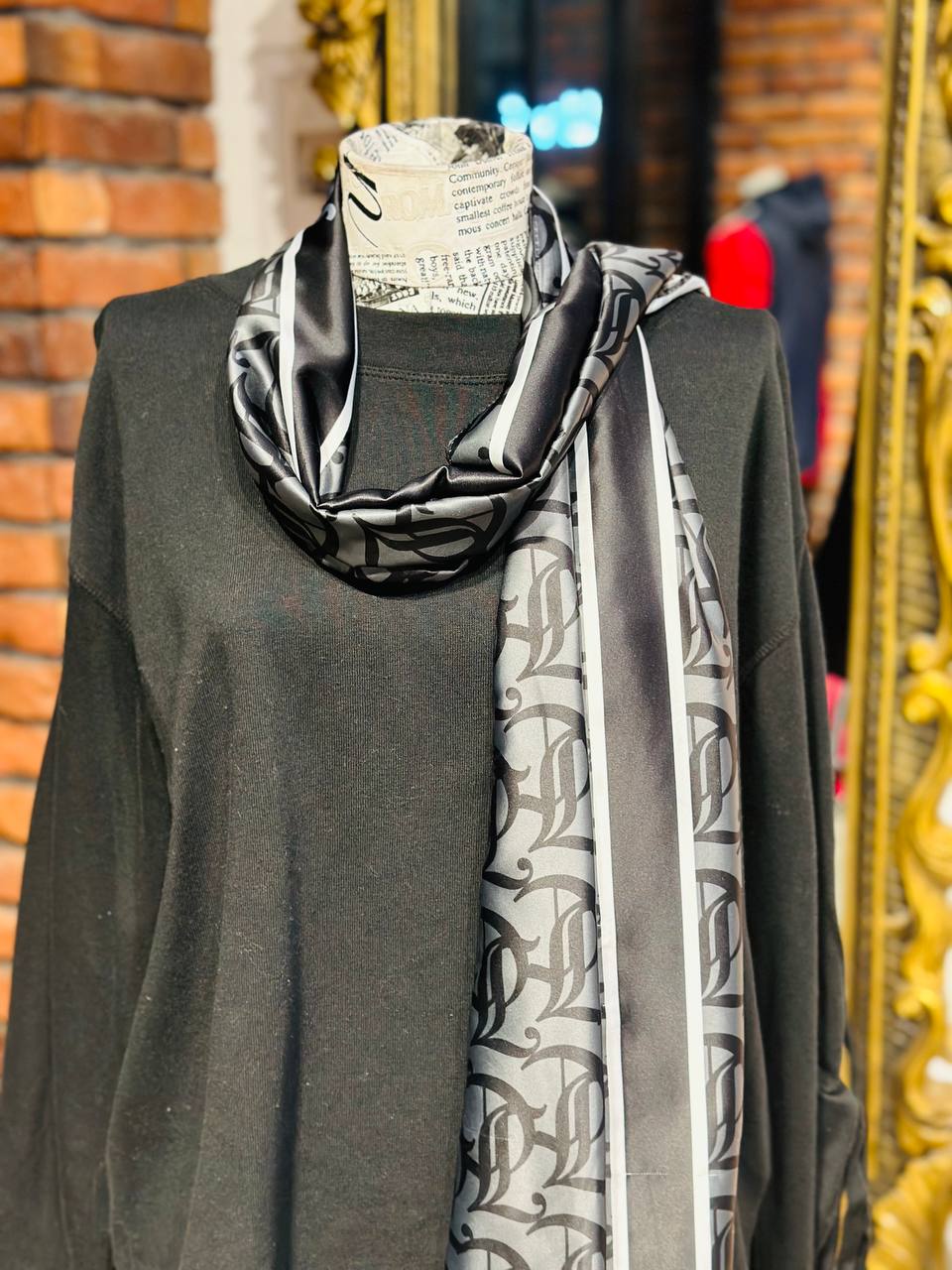 Juicy couture scarf