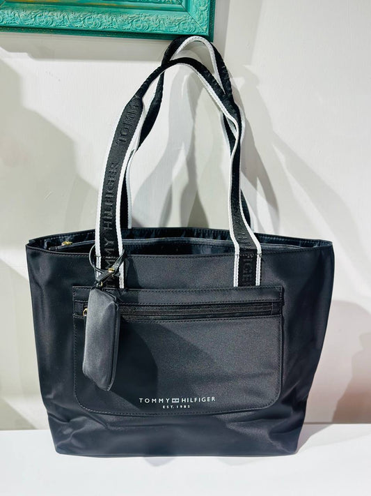 Tommy Hilfiger shoulder bag with wallet