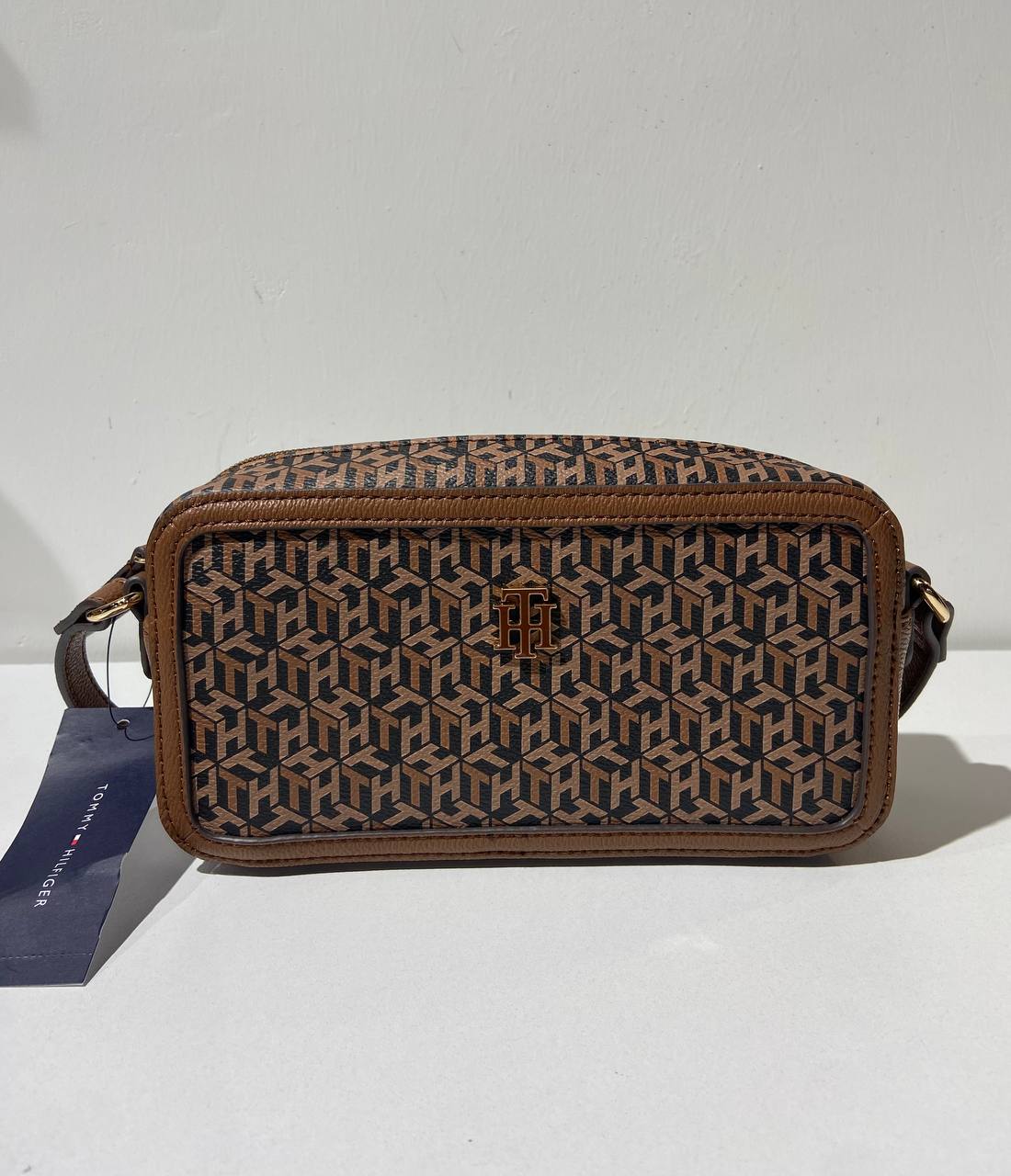 Tommy Hilfiger bag