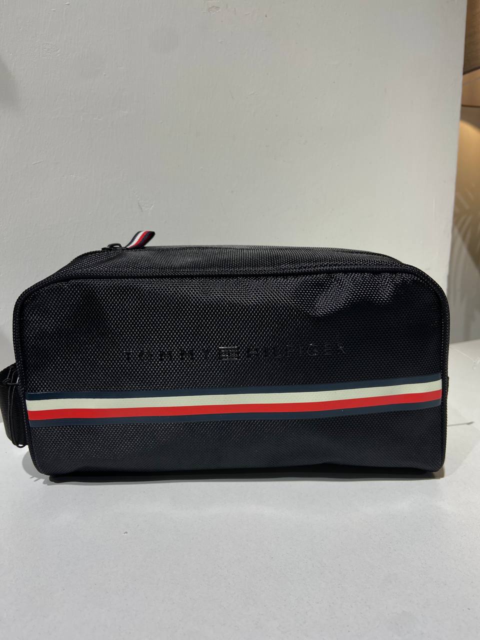 Tommy Hilfiger hand bag