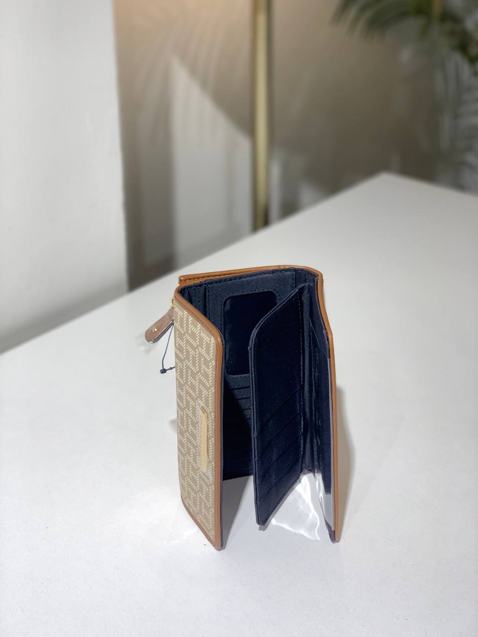 Tommy Hilfiger wallet