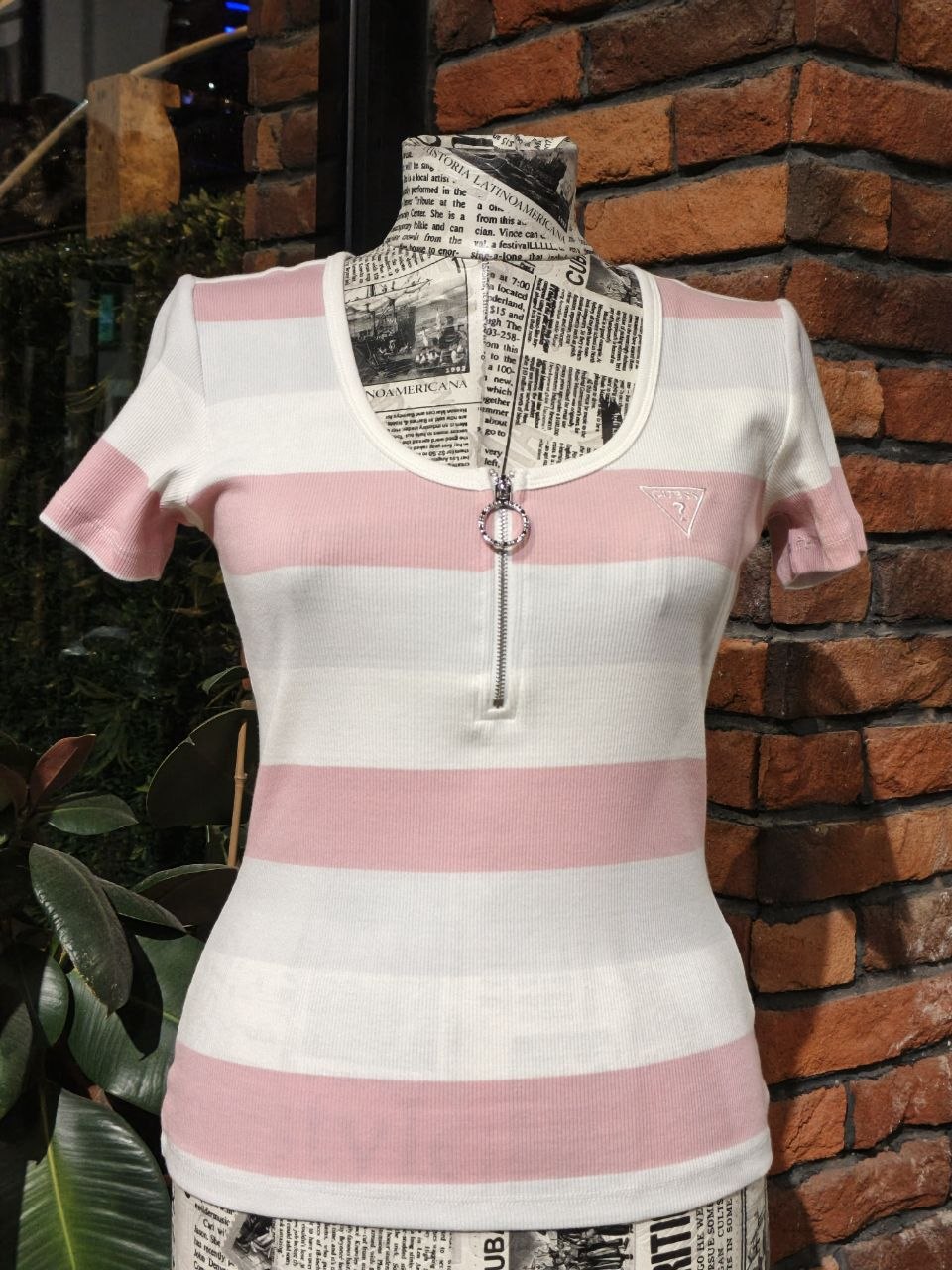 Guess shirt