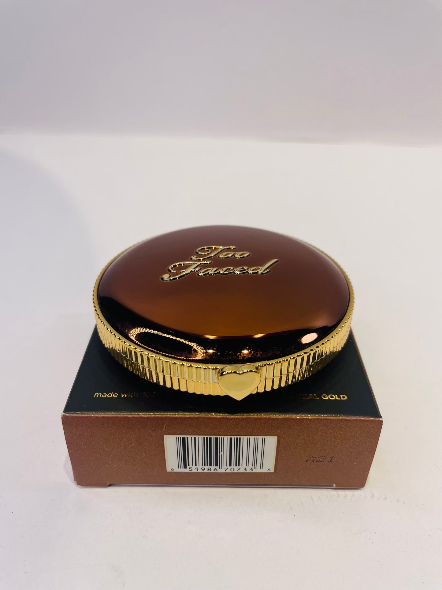 Too faced  bronzer