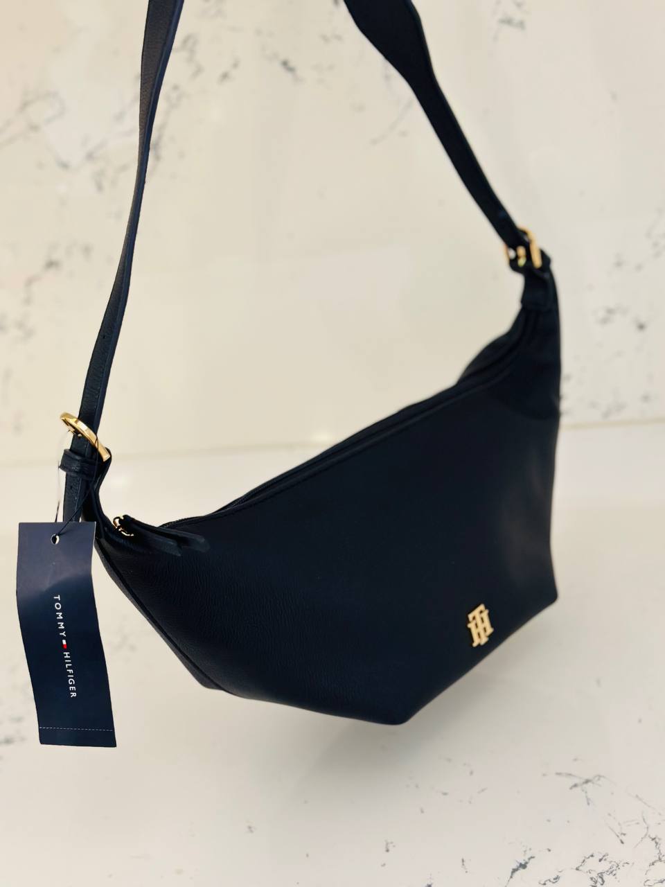 Tommy Hilfiger bag