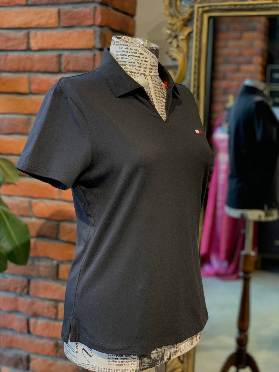 Tommy Hilfiger shirt size small