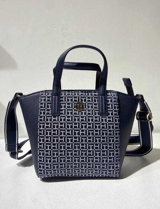 Tommy Hilfiger bag
