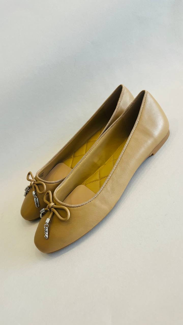 Michael kors shoes size 37.5