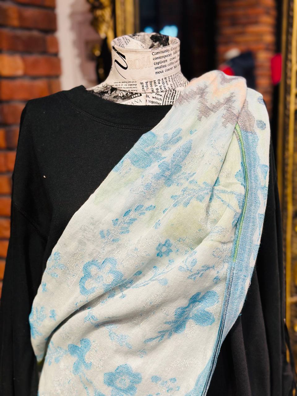 Echo scarf