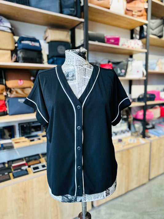Adrianna papell blouse size medium