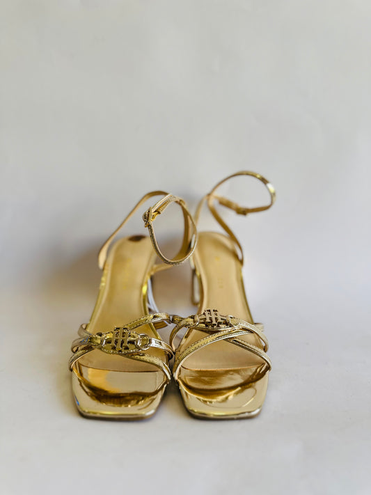 Tommy Hilfiger shoes gold size 38.5