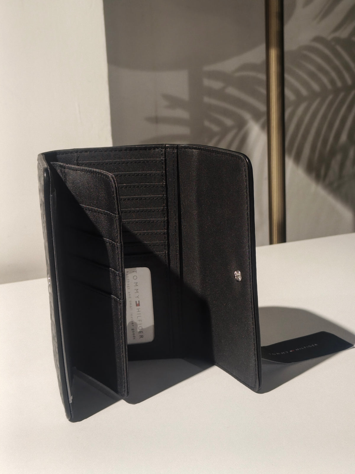 Tommy Hilfiger wallet