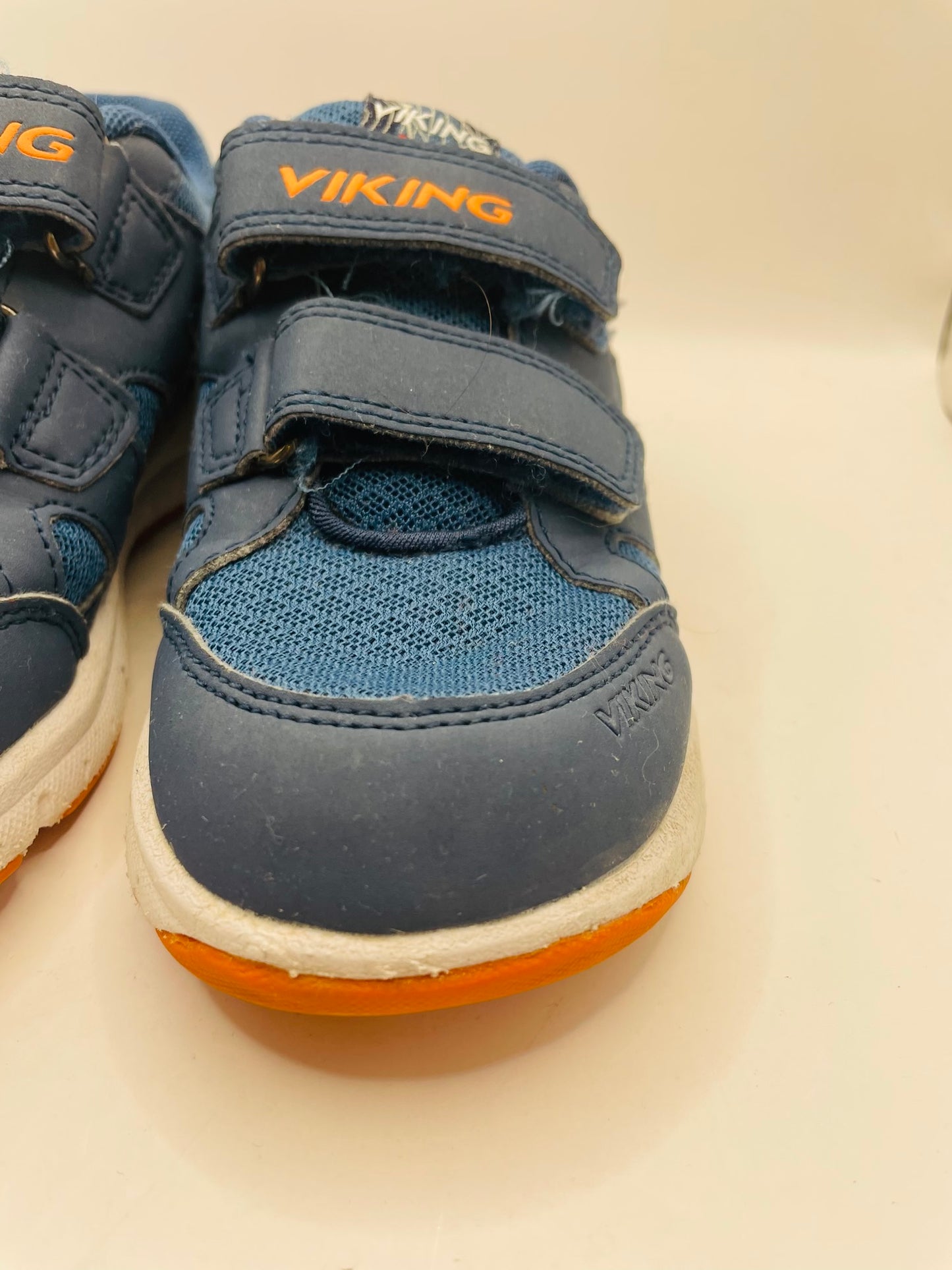 Viking kids sneakers