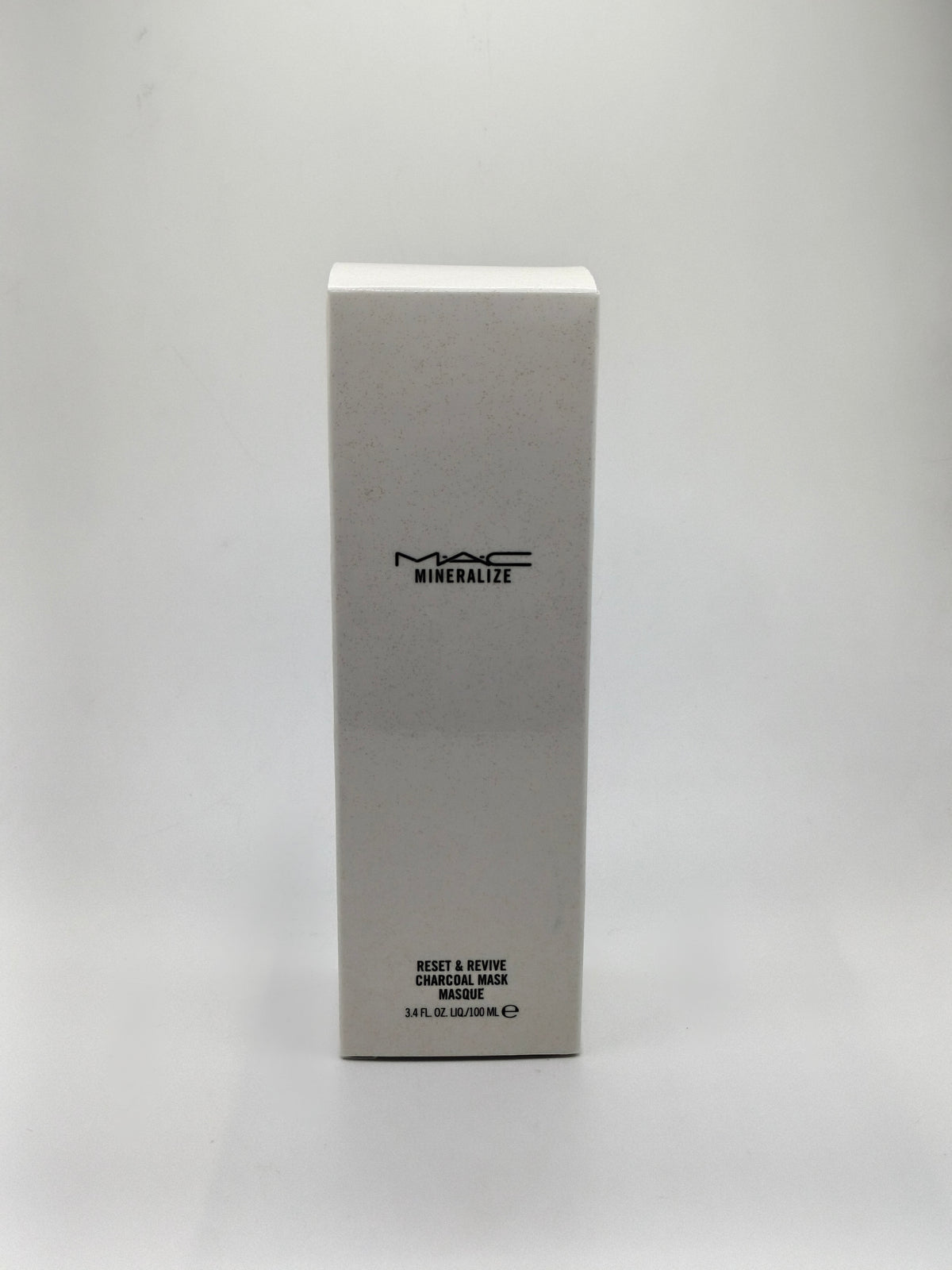 Mac mineralize Reset & Revive Charcoal Mask