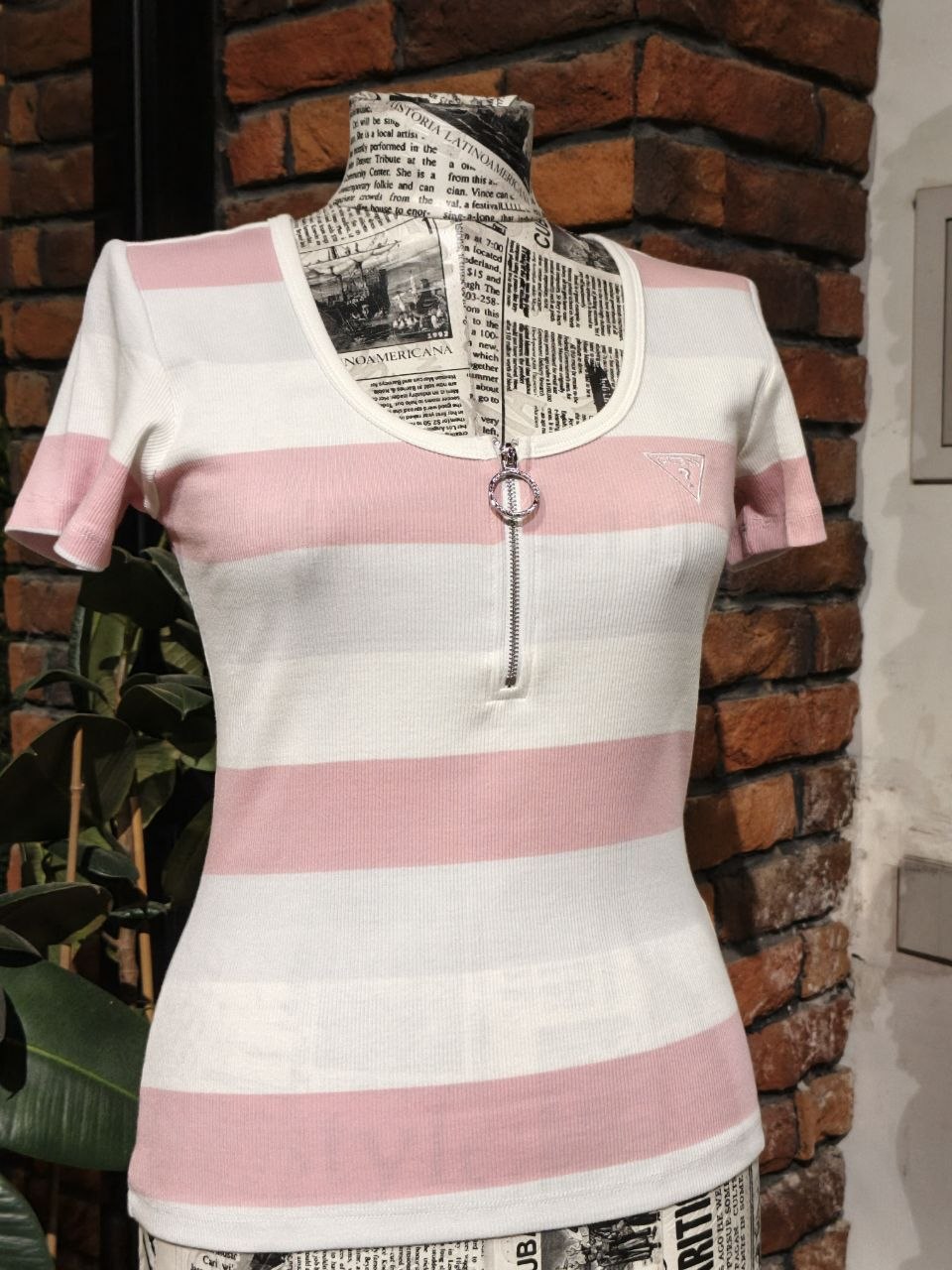 Guess shirt