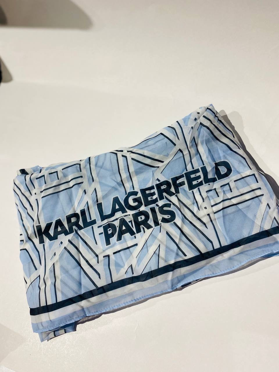 Karl lagerfeld scarf
