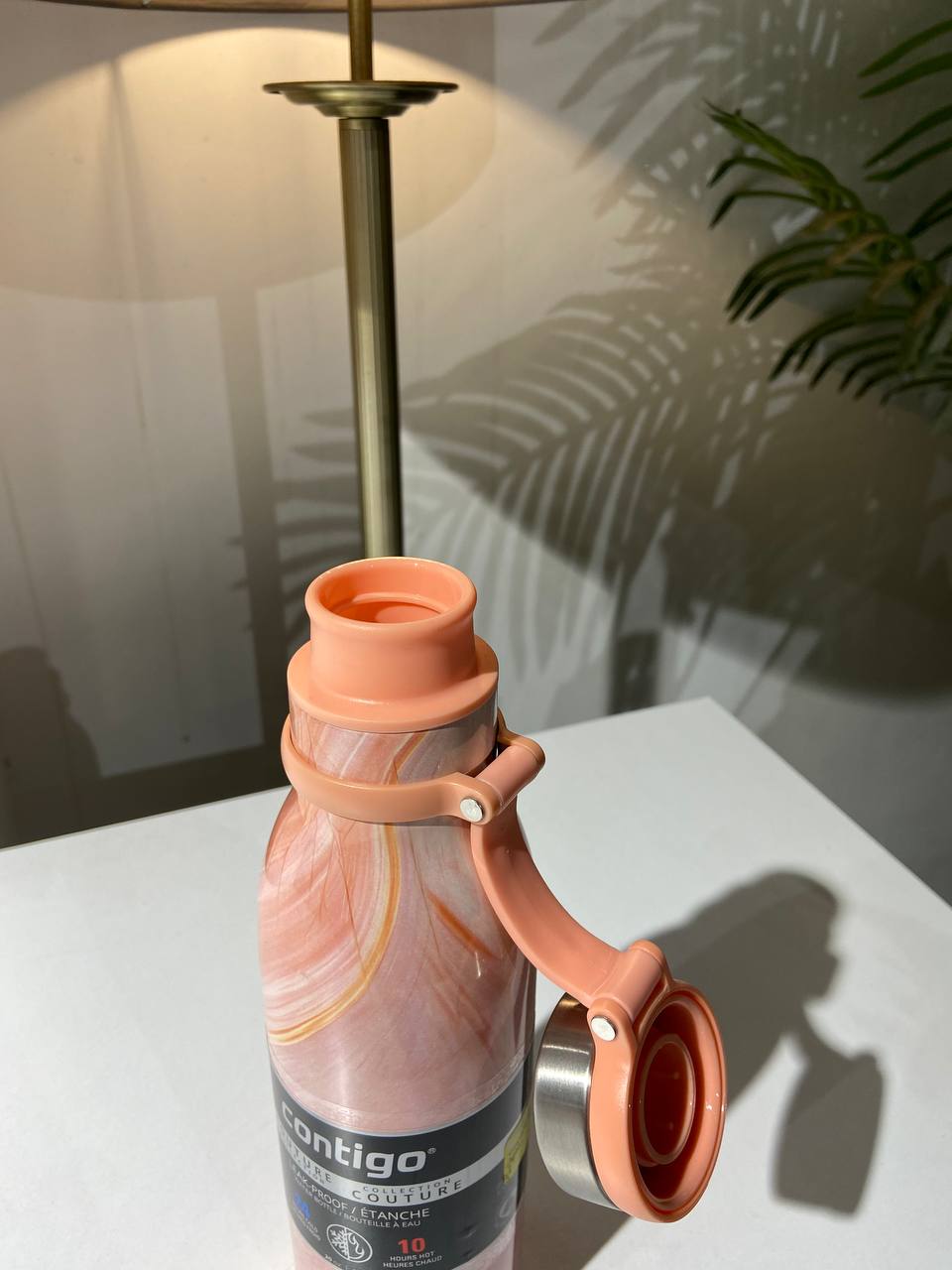 Contigo bottle  20 oz, 591 ml