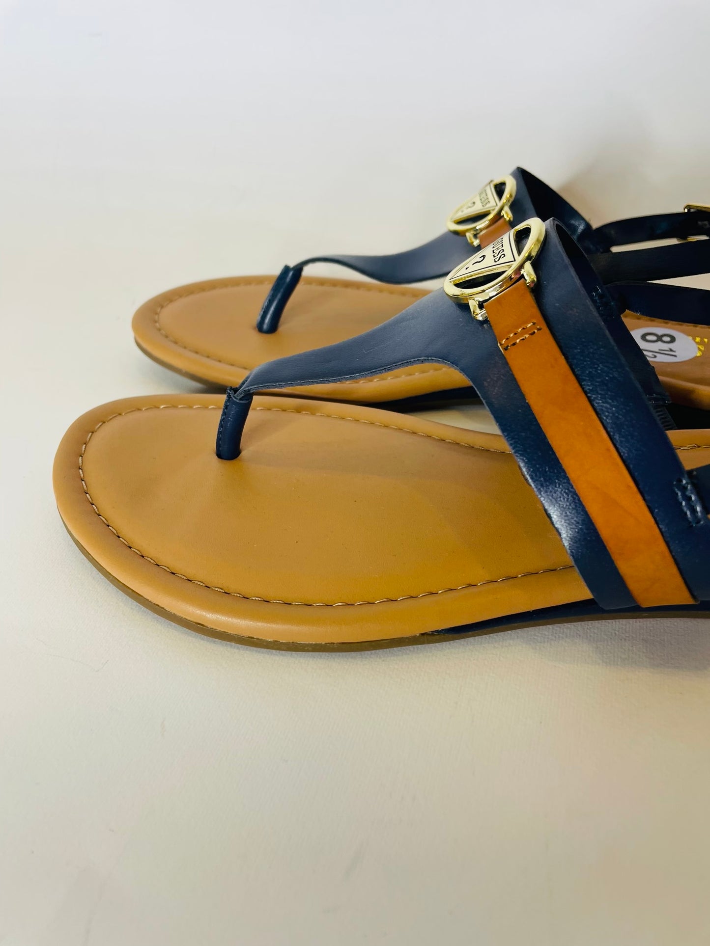 Guess sandal