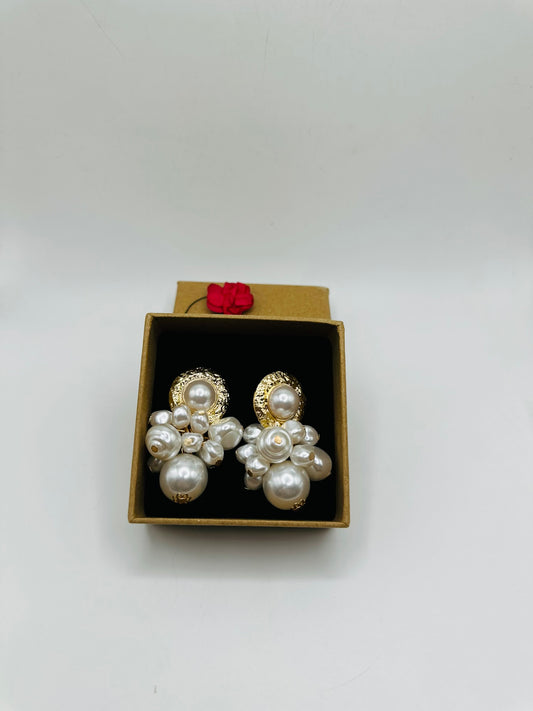 pearls earings