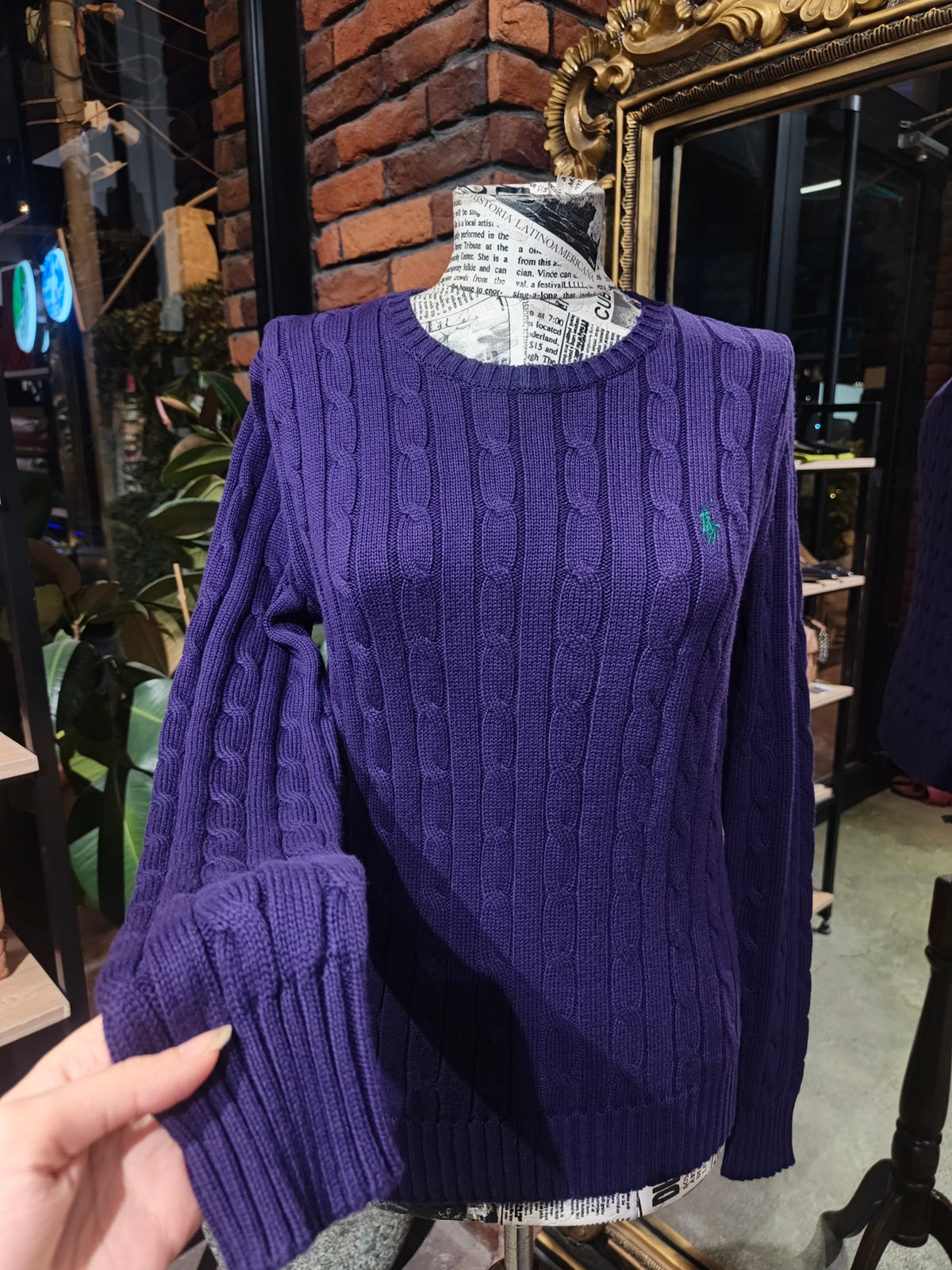 Ralph Lauren sweater size small