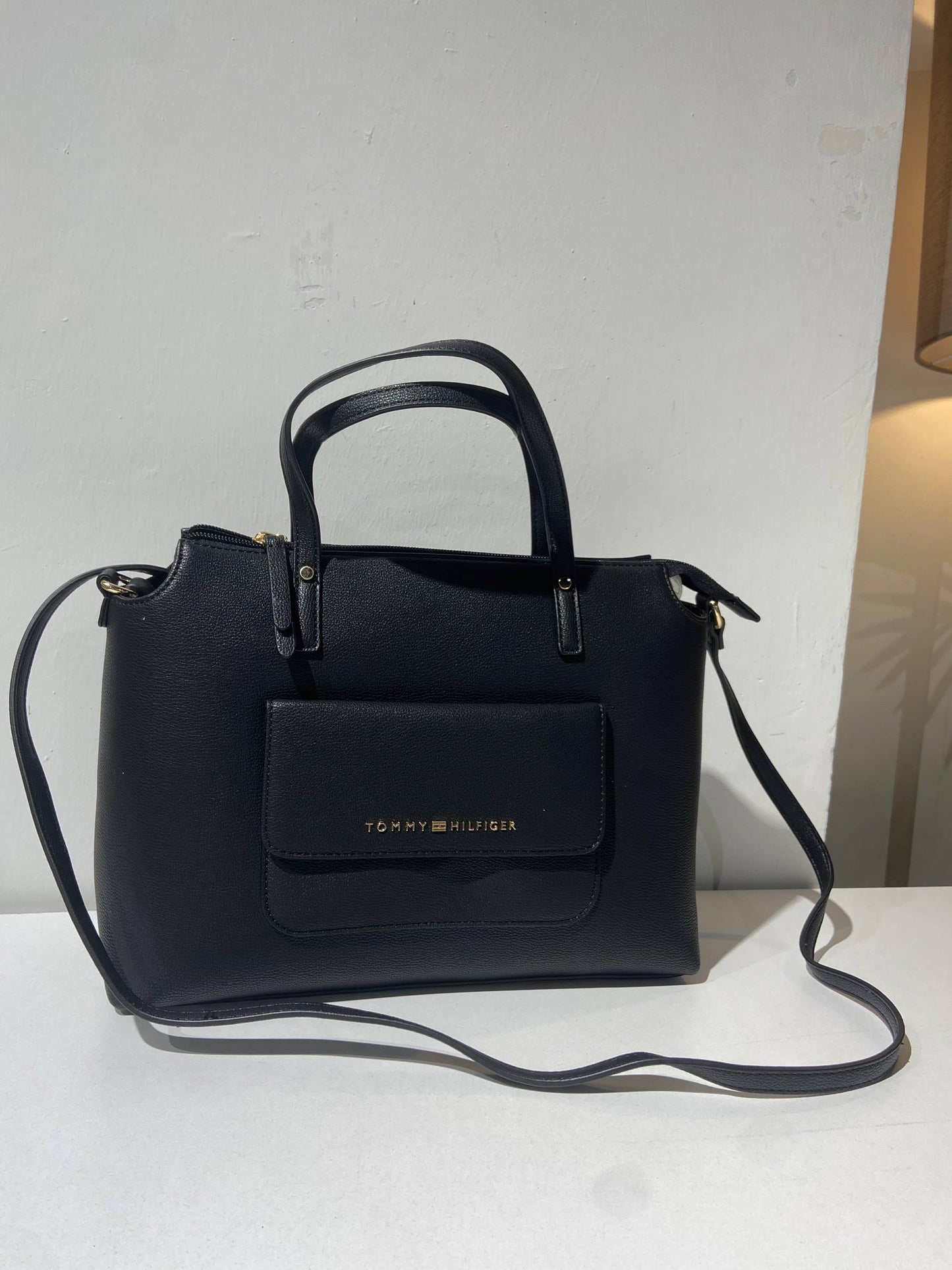 Tommy Hilfiger bag