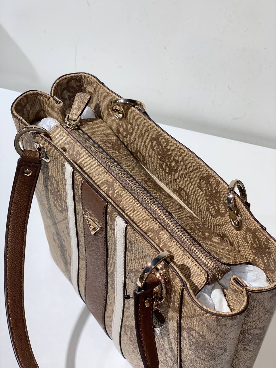 Guess bag