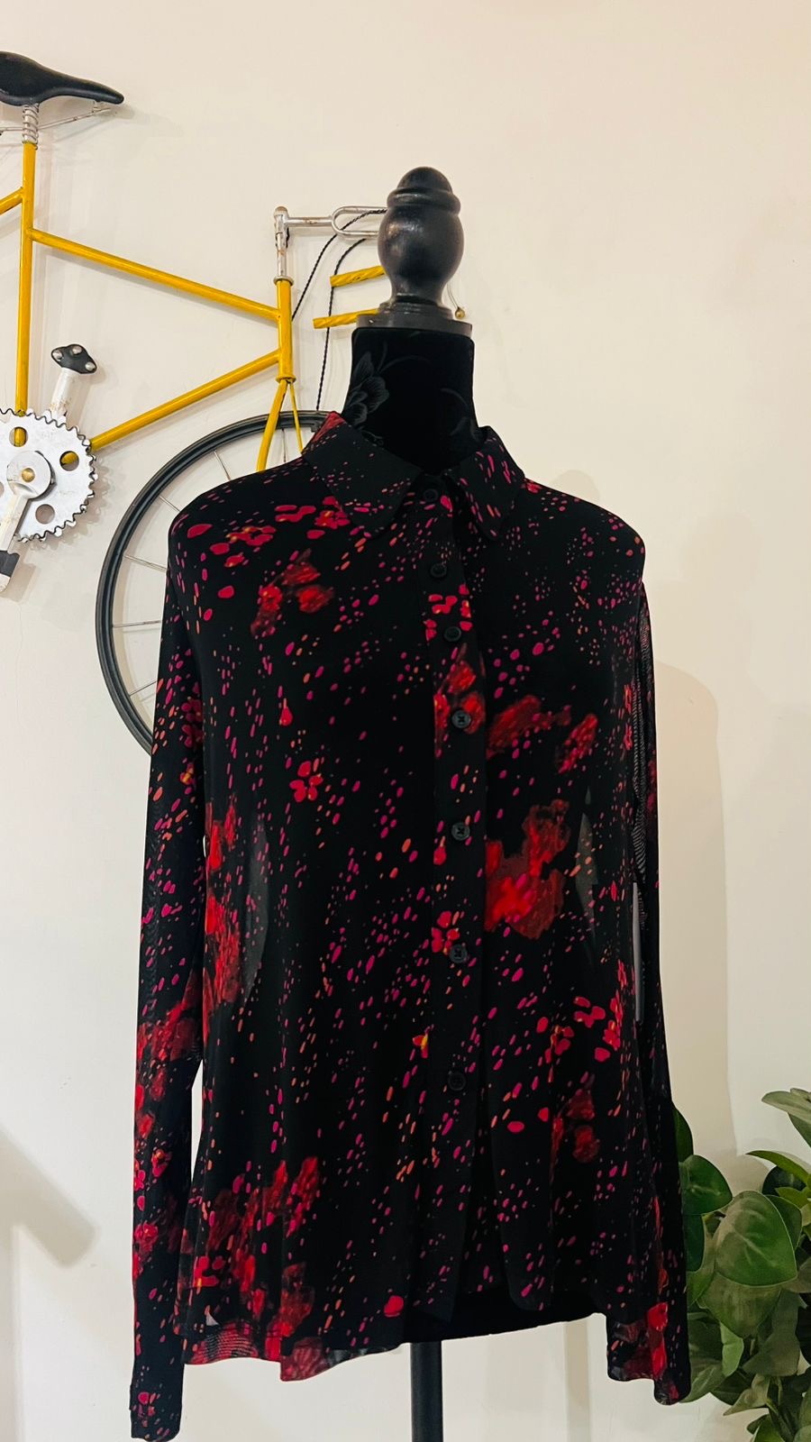 dkny size large