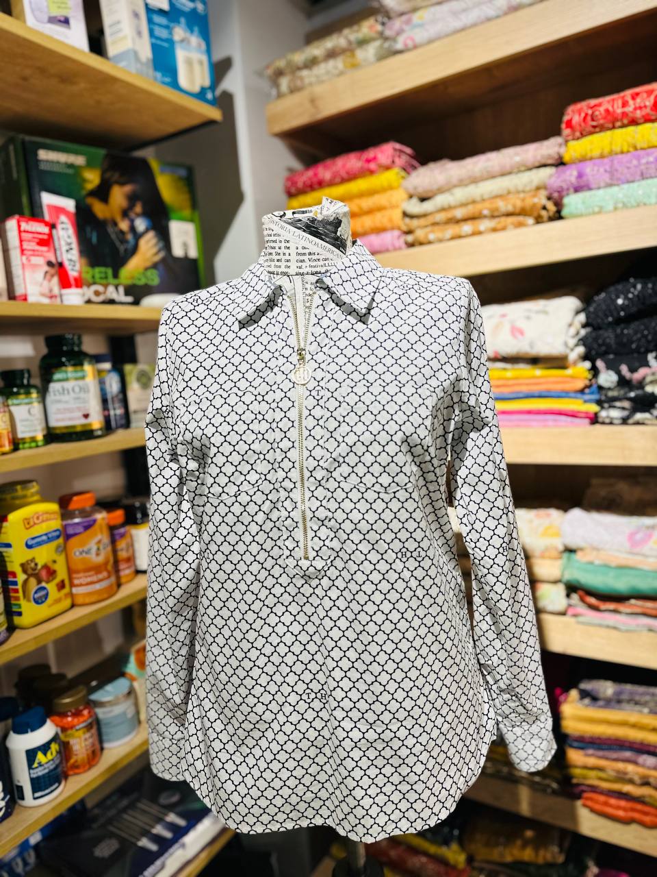 Tommy Hilfiger blouse size small