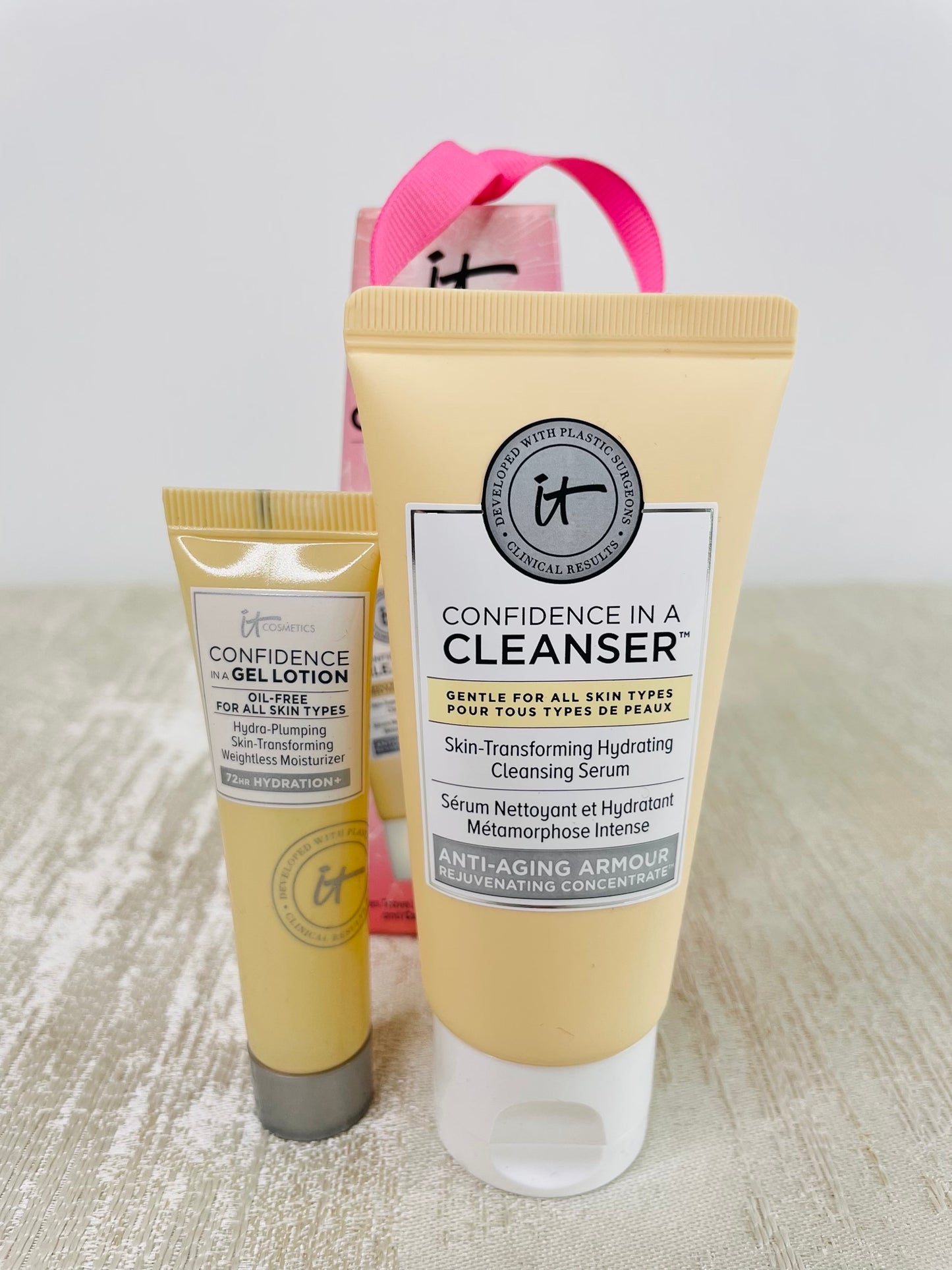 Confidence cleanser & moisturizer set