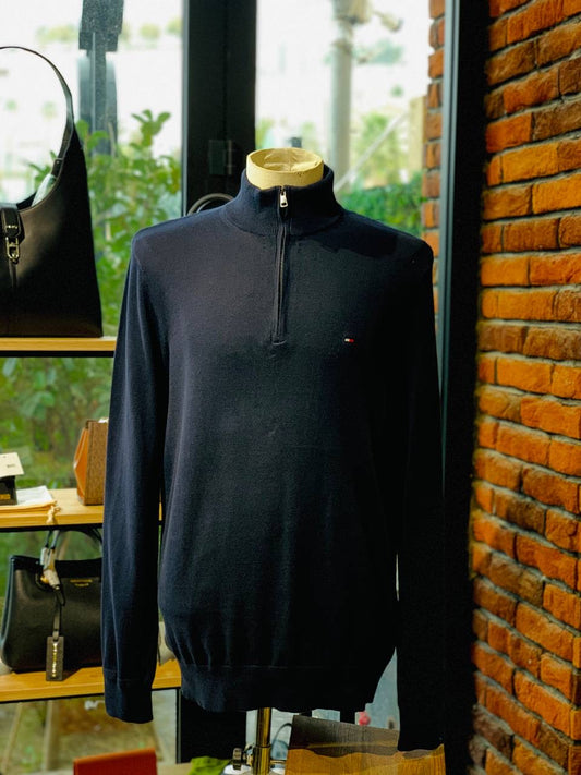 Tommy Hilfiger sweater size large