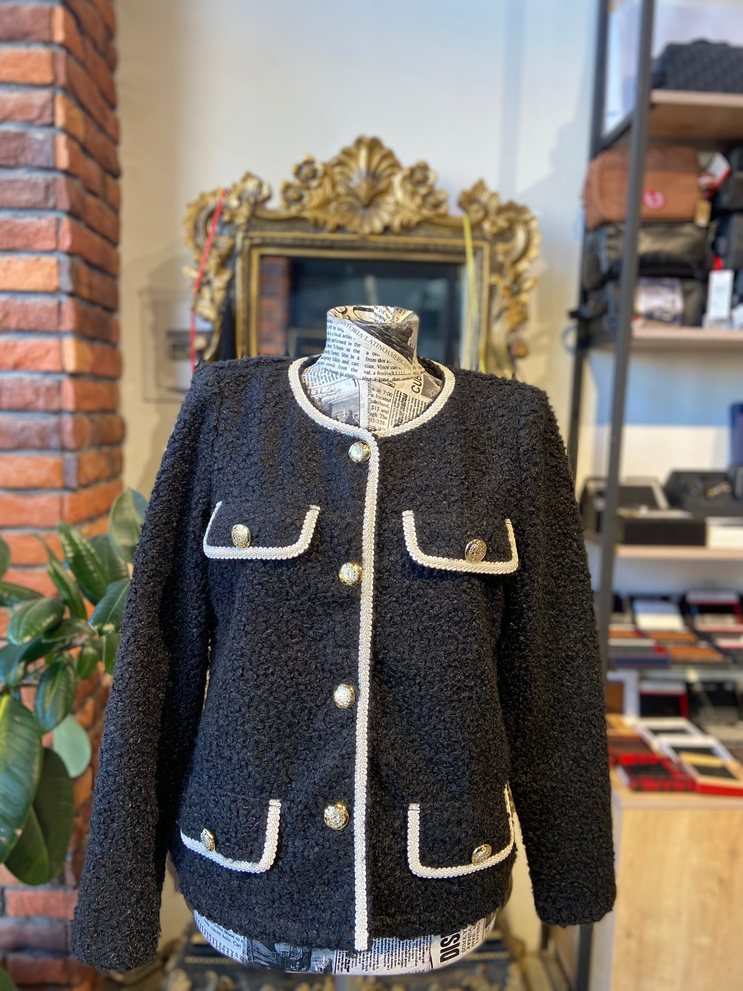 Carole wren jacket size small