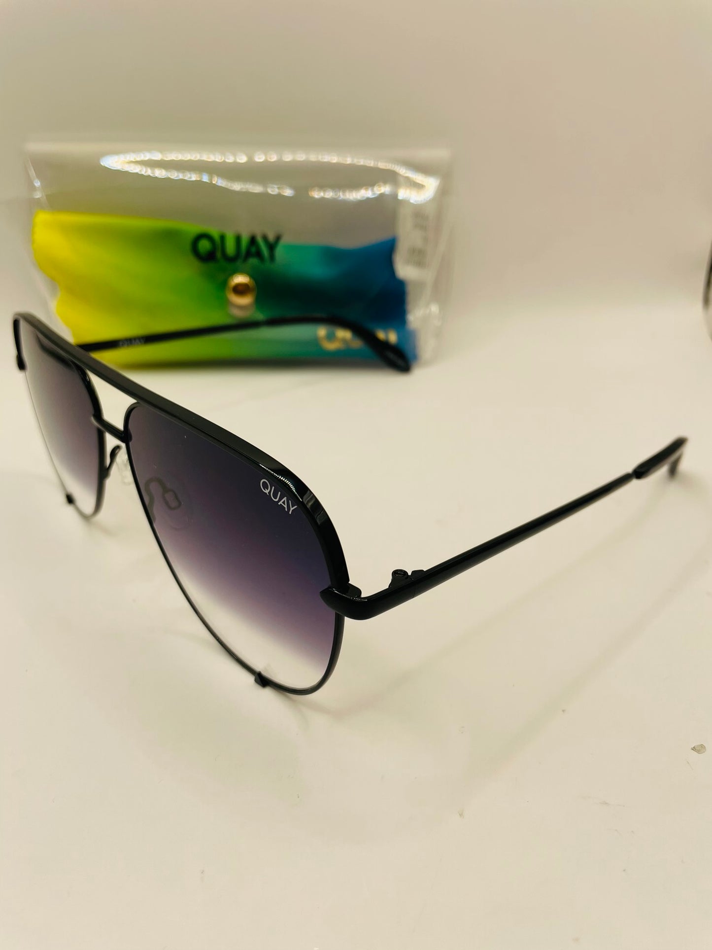 Quay sunglass