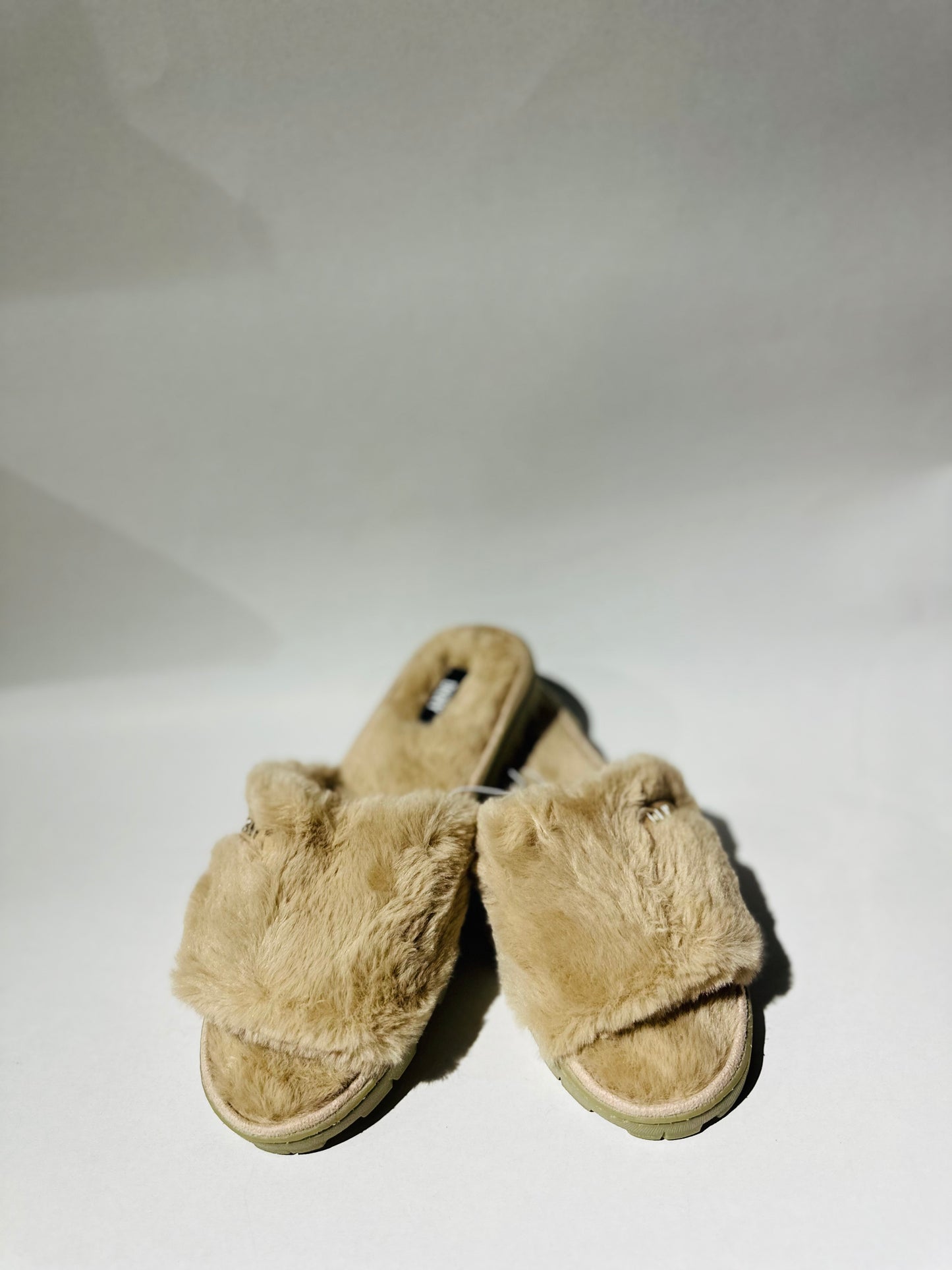 DKNY sandal brown size 37.5
