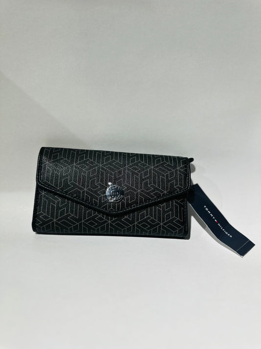 Tommy Hilfiger wallet