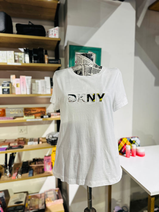 DKNY shirt size Medium