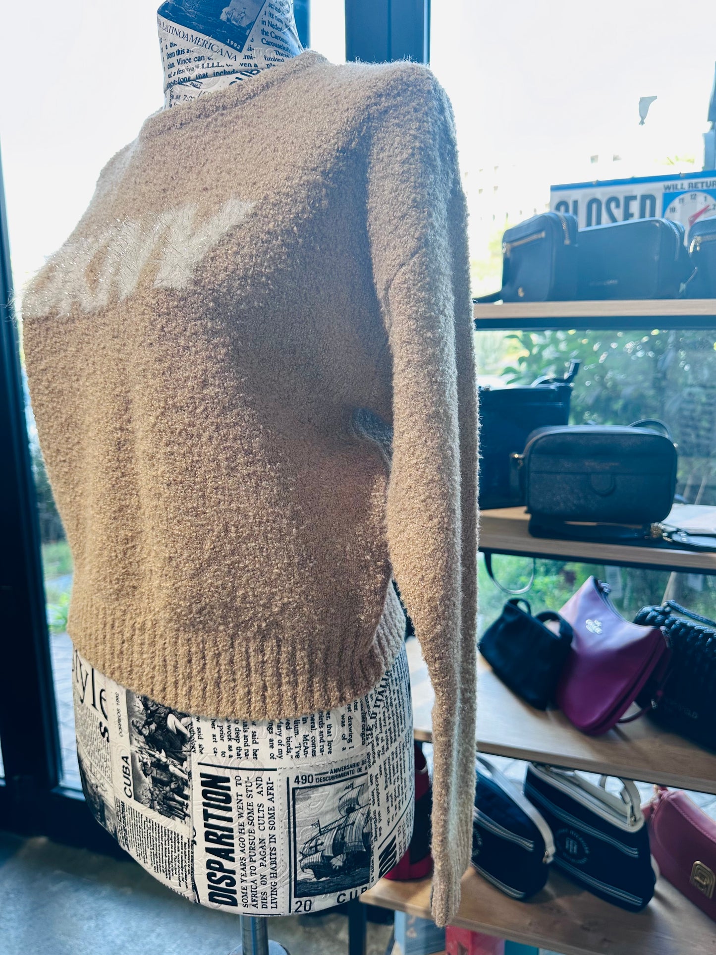 Dkny sweater size small