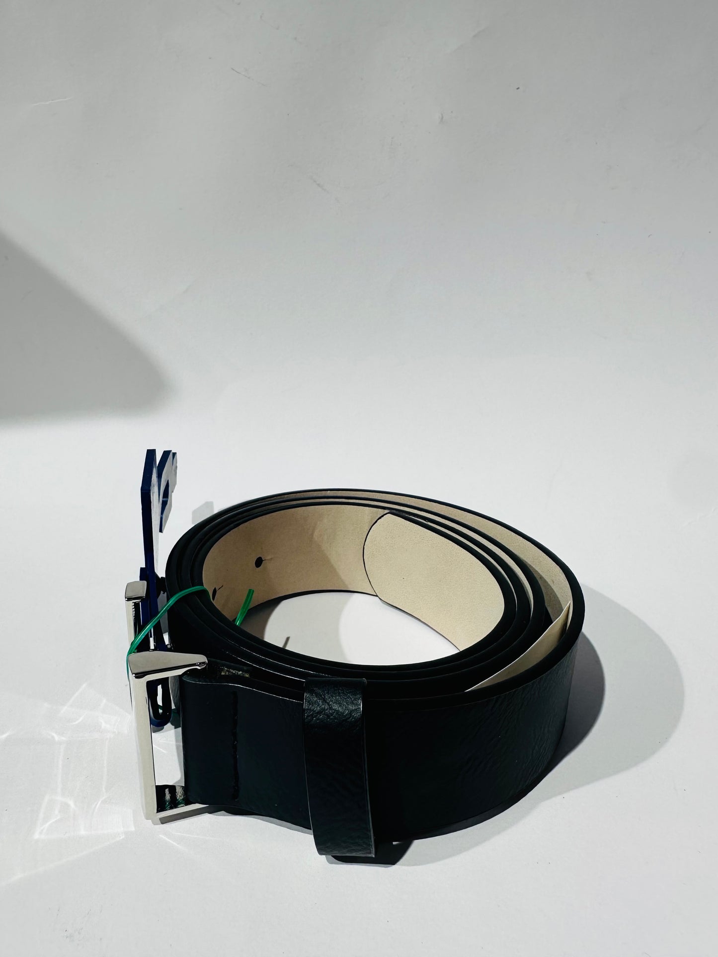 Tommy Hilfiger belt size large