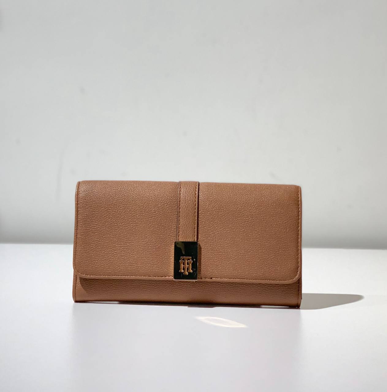 Tommy Hilfiger wallet