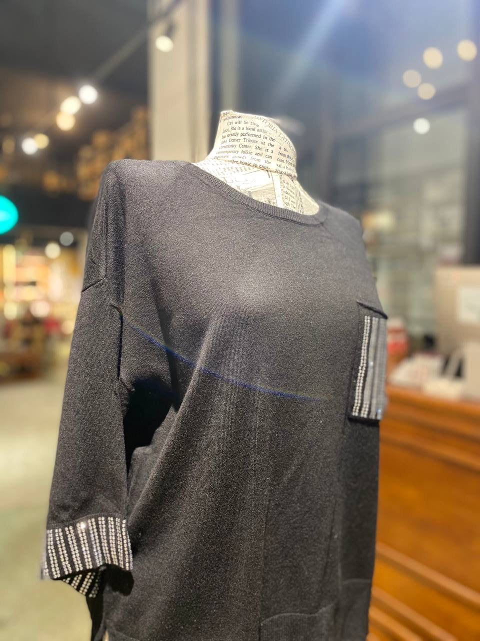 CeCe sweater size small