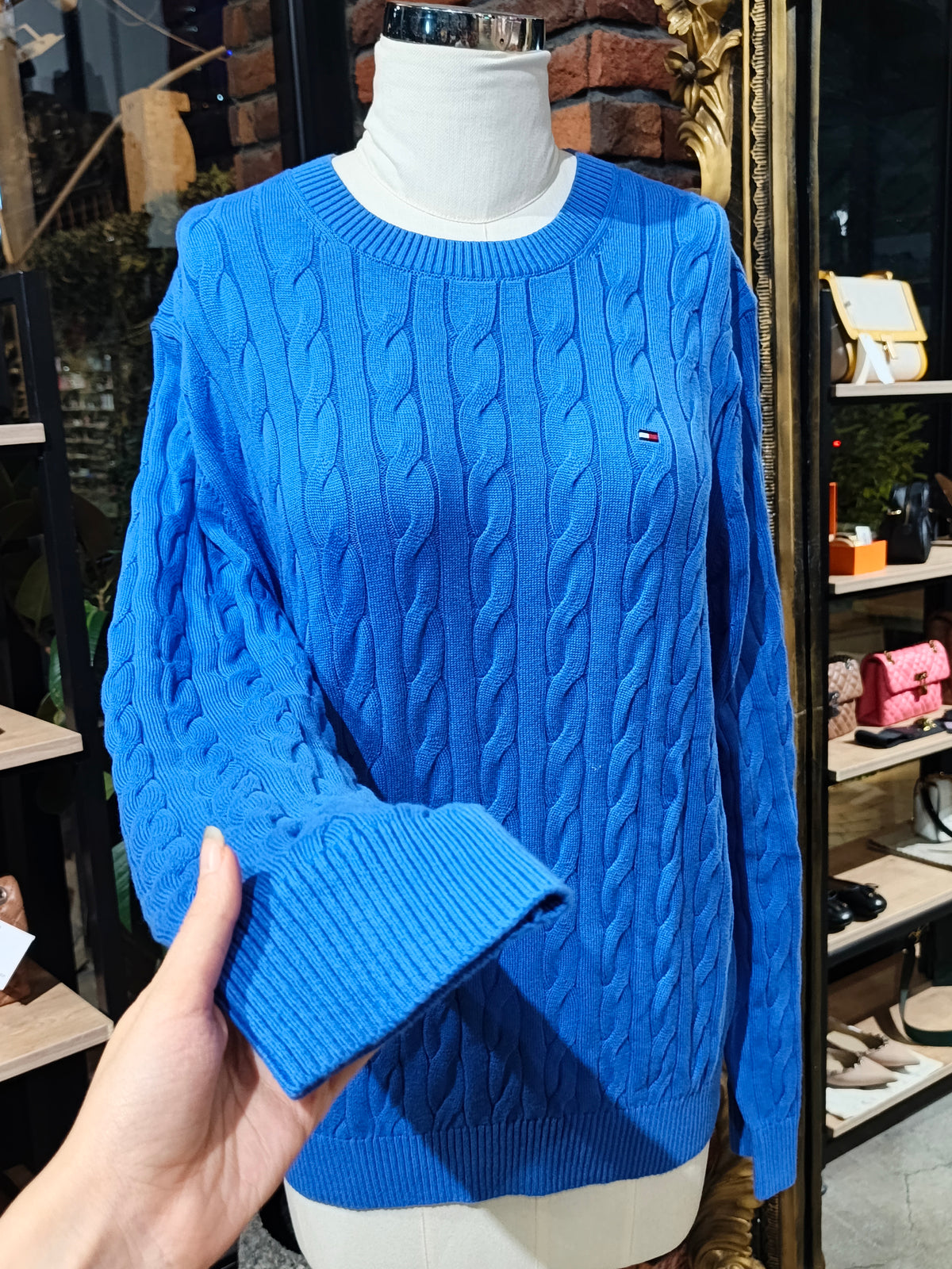 Tommy Hilfiger sweater