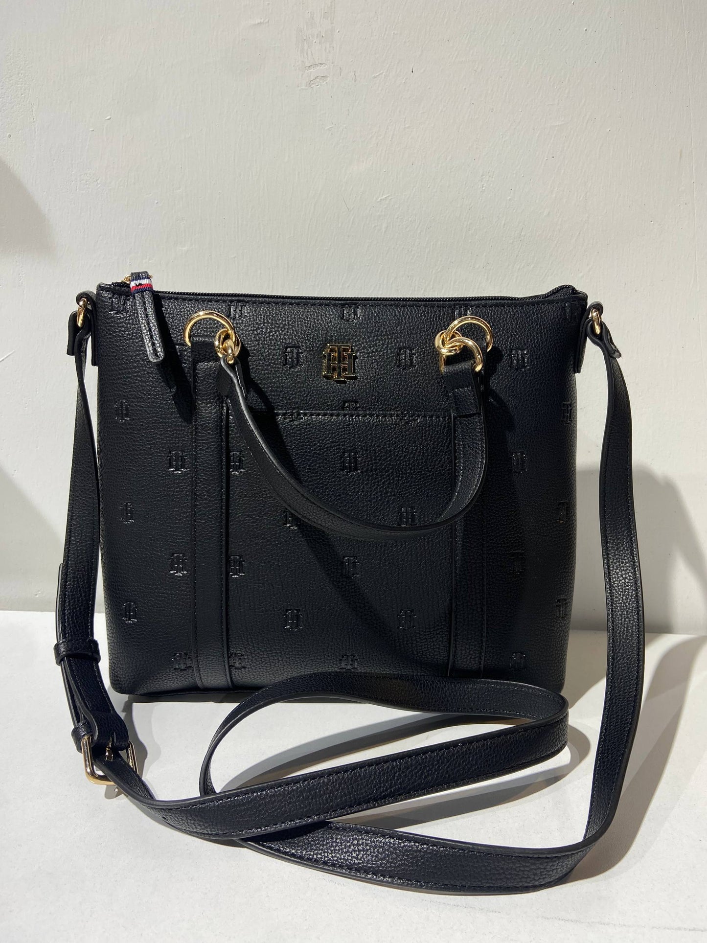 Tommy Hilfiger bag