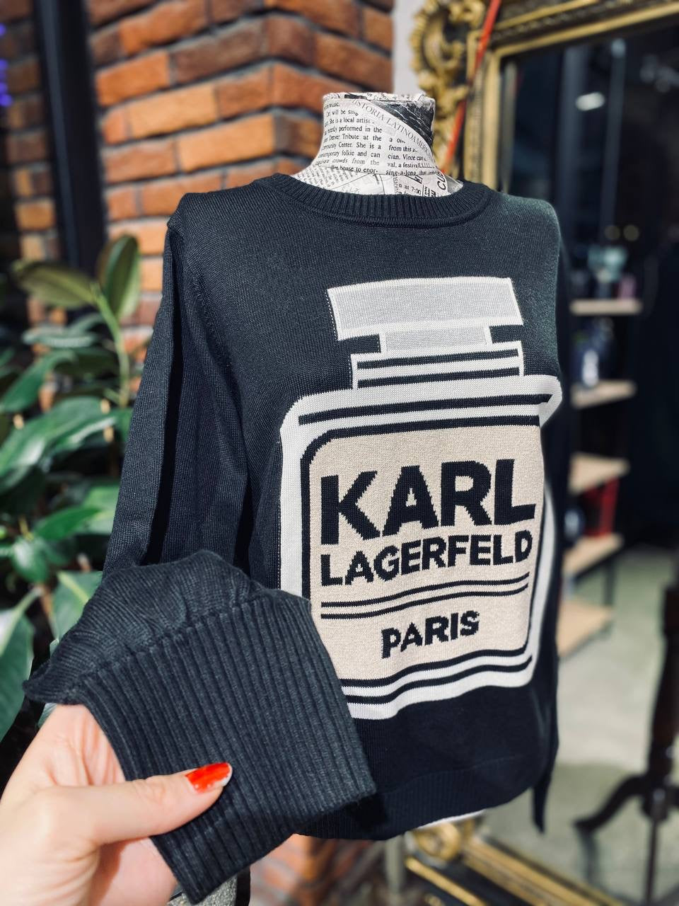 karl lagerfeld sweater size medium