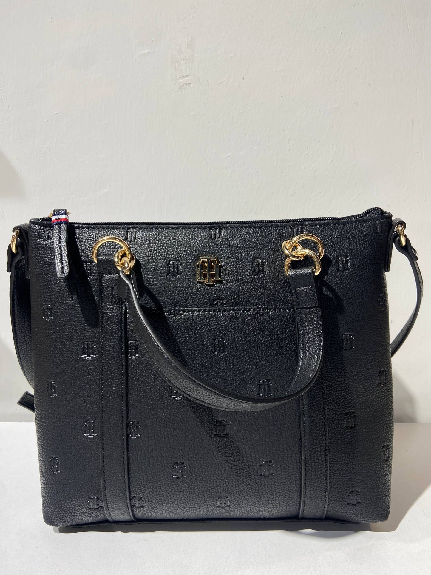 Tommy Hilfiger bag