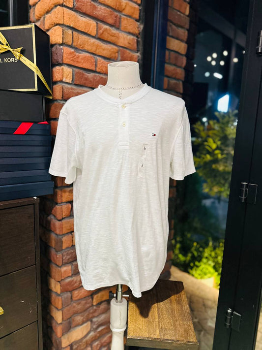 Tommy Hilfiger shirt size large