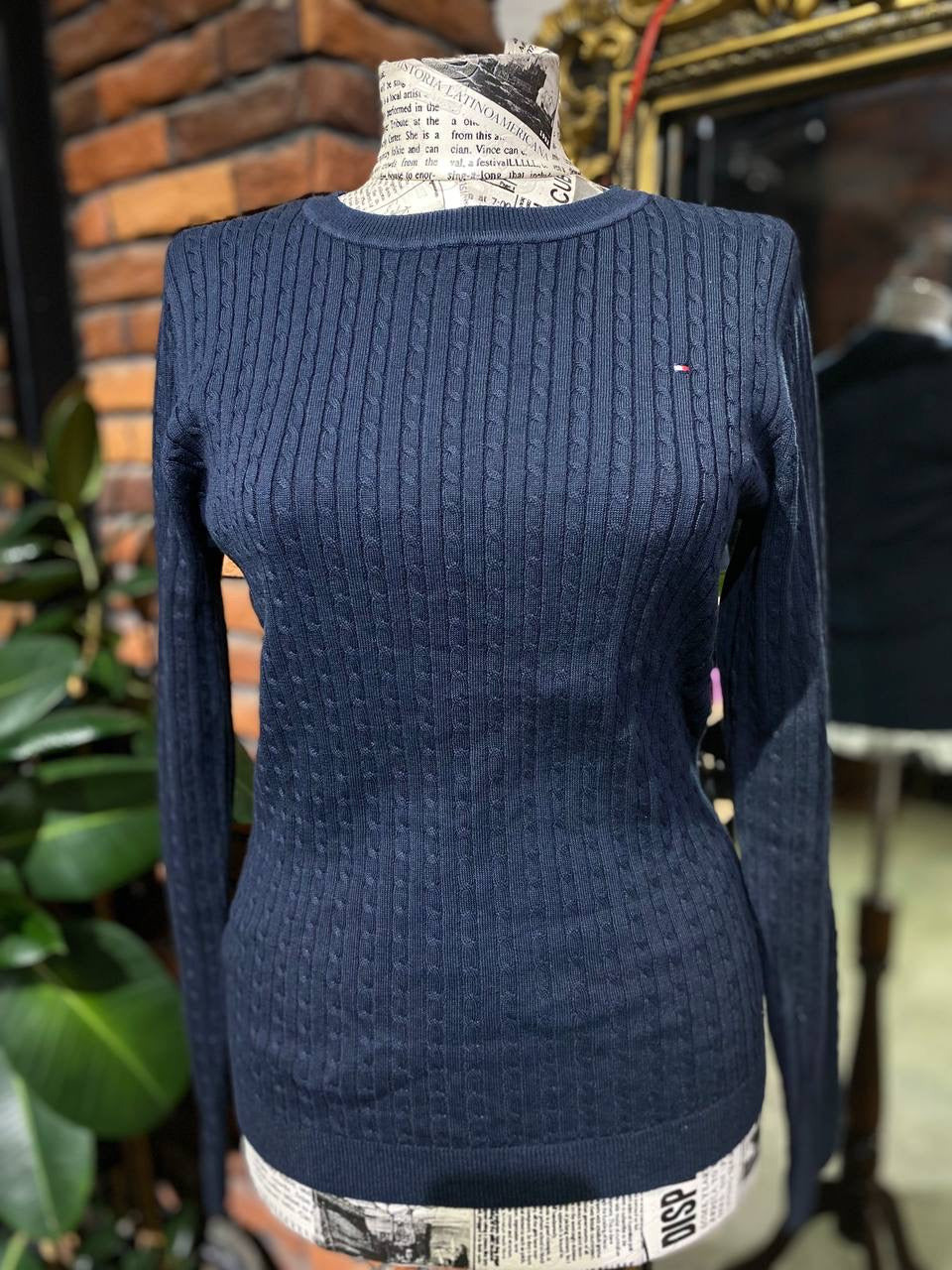 Tommy Hilfiger sweater