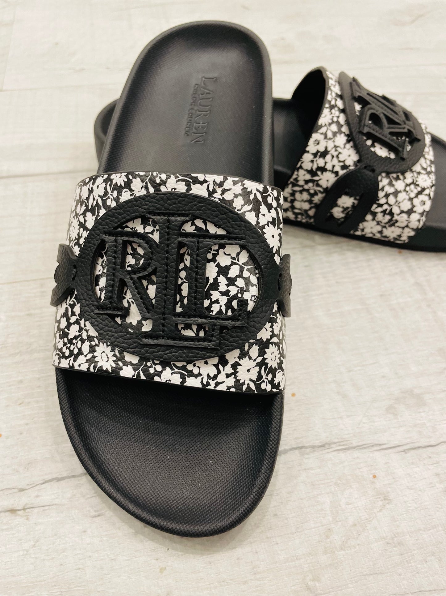 Karl Lagerfeld sandal